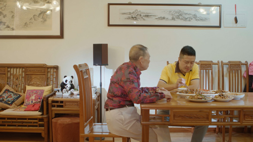 50歲的廚師劉旭和90歲的爺爺