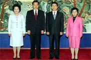 胡錦濤抵達首爾對韓國進行國事訪問