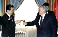 胡錦濤出席哈總統的歡迎宴會