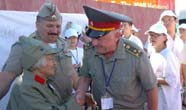 烏克蘭軍隊代表問候中國老戰士