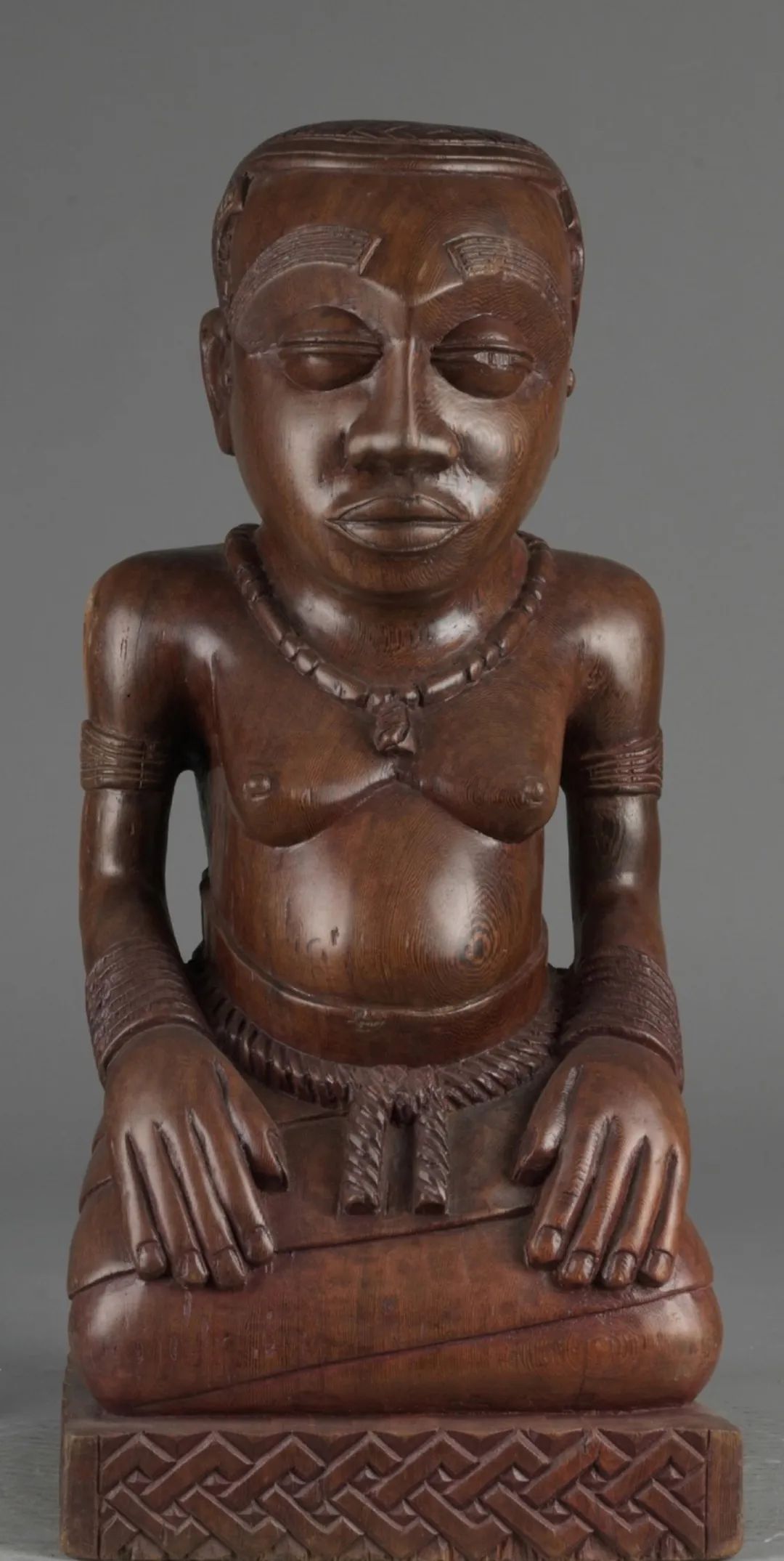 王后 佚名  雕塑 50.5×20×21cm 年代不詳 中國美術館藏 剛果（金）