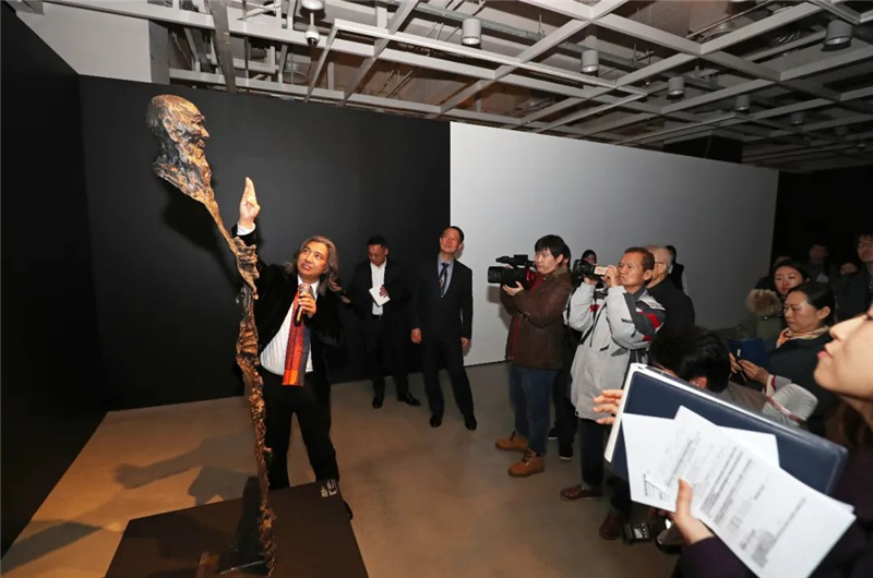吳為山在韓國首爾向觀眾解讀對話齊白石藝術的文化內涵