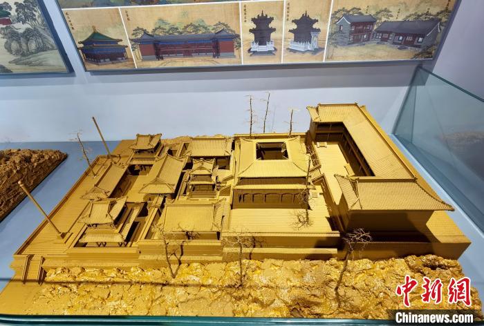 避暑山莊古建築數字化復原藝術展中的珠源寺3D打印實體模型 張桂芹 攝
